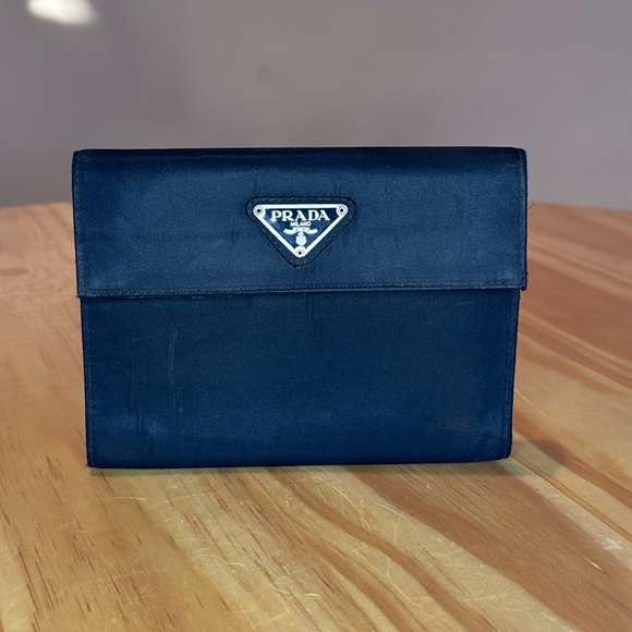 Authentic PRADA NYLON/LEATHER TRI-FOLD Wallet Black - Picture 1 of 7
